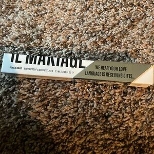 IL MAKIAGE WATERPROOF LIQUID EYELINER